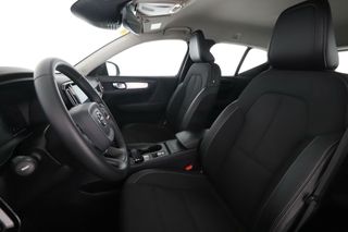 Volvo XC40 2.0 T4 Business Plus 2WD