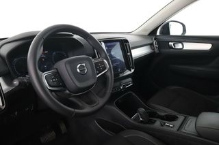 Volvo XC40 2.0 T4 Business Plus 2WD