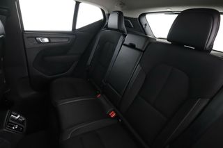 Volvo XC40 2.0 T4 Business Plus 2WD
