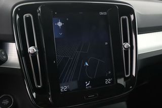 Volvo XC40 2.0 T4 Business Plus 2WD