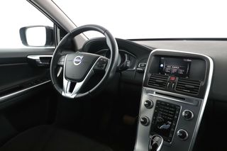 Volvo XC60 2.4 D4 Momentum AWD