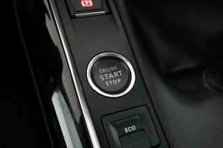 Peugeot 3008 1.5 Blue-HDi Active Pack