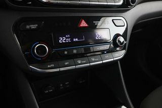 Hyundai IONIQ 1.6 Hybrid Klass