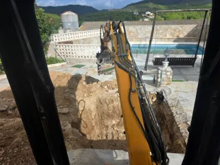 EXCAVACIONES AGUJEROS PARA PISCINAS DESBROCE