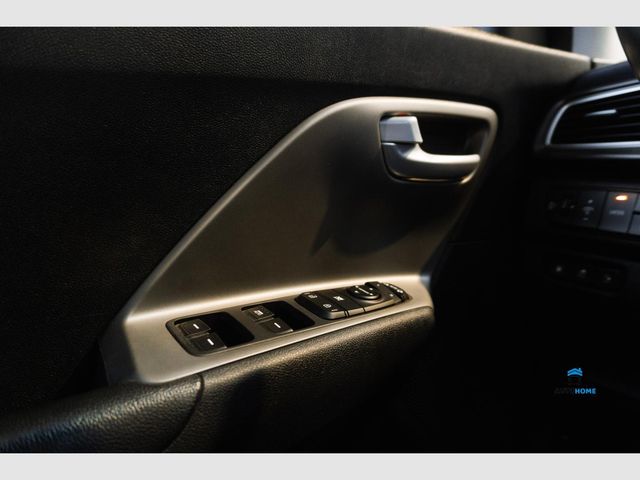 Kia Niro Hïbrido Enchufable 1.6 GDi Híbrido Enchufable 104kW Drive