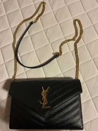 Bolso YSL Envelope Piel Negra y Dorada