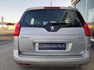 PEUGEOT 5008 1.6 HDi 112 CV Active