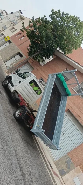 Todo tipo de transporte y obras limpieza....