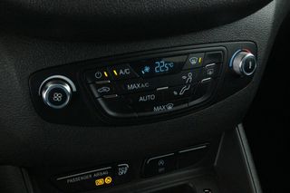 Ford Tourneo Courier 1.5 TDCi Sport