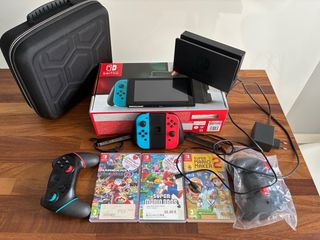 Nintendo Switch Azul/Rojo + Accesorios