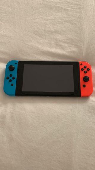 Nintendo Switch Azul/Rojo + Accesorios