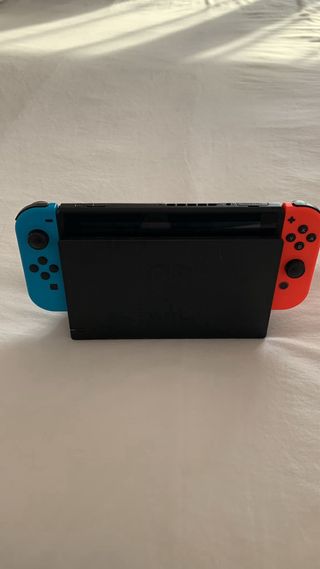 Nintendo Switch Azul/Rojo + Accesorios