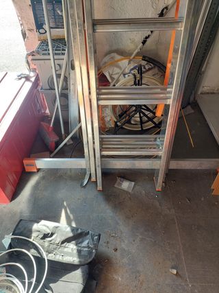 Escalera aluminio 3x14 peldaños