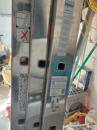 Escalera aluminio 3x14 peldaños