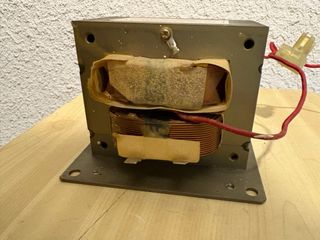 Transformador Microondas DYN-E755