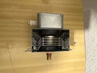 Magnetrón microondas Toshiba 2M253K(TA)