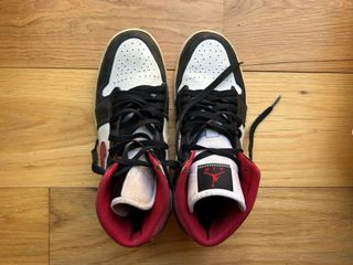 Air Jordan 1 Mid Negro Rojo Blanco