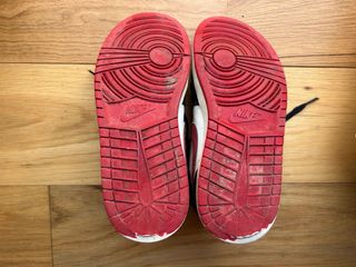 Air Jordan 1 Mid Negro Rojo Blanco