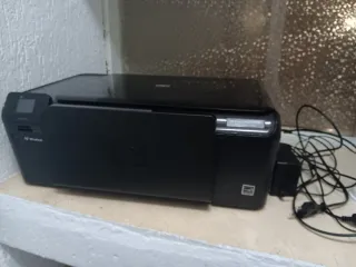Impresora HP Negra Casi Nueva