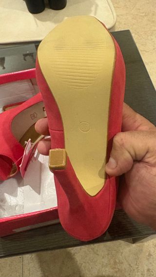 Zapatos Corina Rojos con Tachuelas