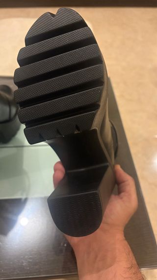 Botas de mujer negras nuevas