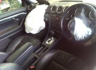 Centralita motor uce audi 8e0909559m a4 3.0 626639
