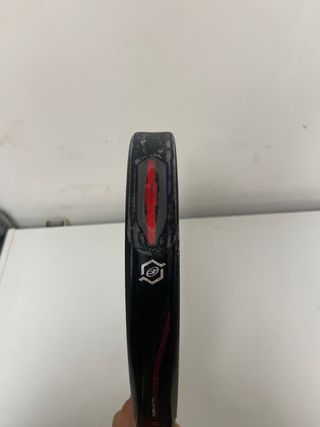 Pala Bullpadel Vertex 04 Hybrid