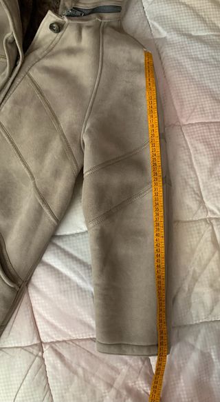 Cappotto in shearling con cappuccio removibile