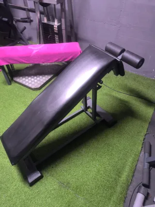 Banco declinado macizo