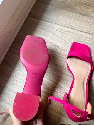 Sandalias de tacón rosa Lefties