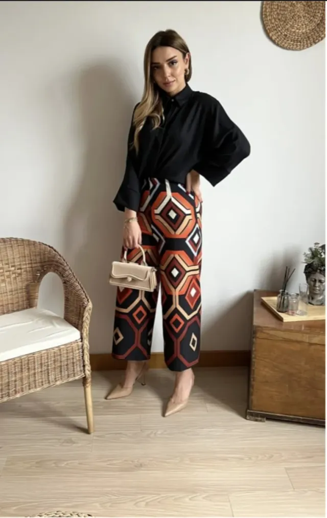 Pantalón Zara Talla S Estampado Geométrico