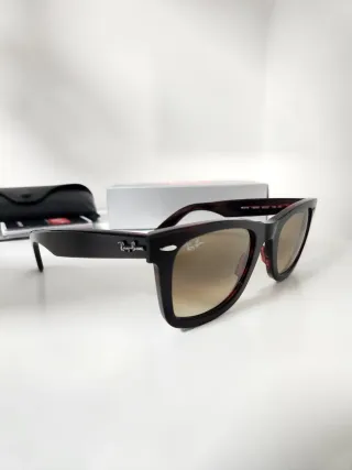 Ray-Ban Wayfarer