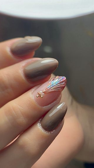 manicurista uñas preciosas