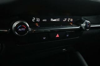 Mazda 3 2.0 Zenith-X