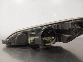FARO DERECHO PEUGEOT 407 0301213272