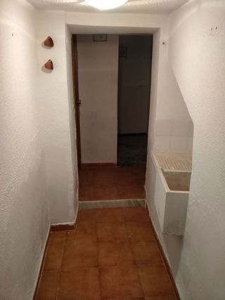 Casa adosada en alquiler en Férez