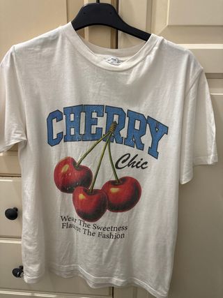Camiseta Cherry Chic Talla Única
