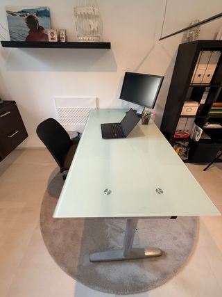 Mesa de despacho moderna cristal y metal
