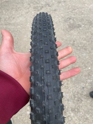 Neumáticos Bontrager XR2 27.5 x 2.20