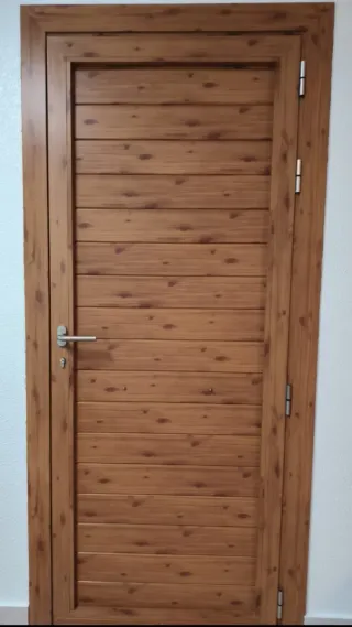 Puerta de Aluminio color Madera