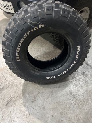 Neumático BFGoodrich Mud-Terrain T/A 255/85/16 