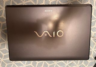 Portátil Sony Vaio modelo VGN-FW31J