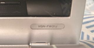 Portátil Sony Vaio modelo VGN-FW31J