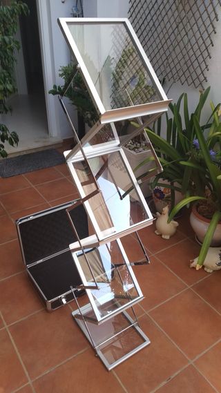 Expositor folletos A4 plegable 6 hojas