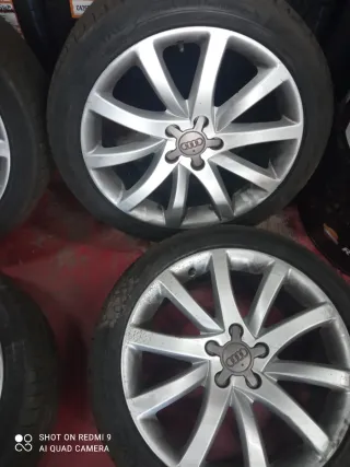 Llantas Audi 18y grupoVag con neumáticos 
