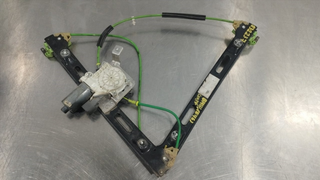 ELEVALUNAS DELANTERO DERECHO BMW SERIE 3 COMPACTO