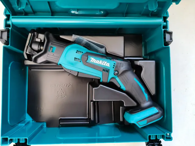 Sierra de sable Makita