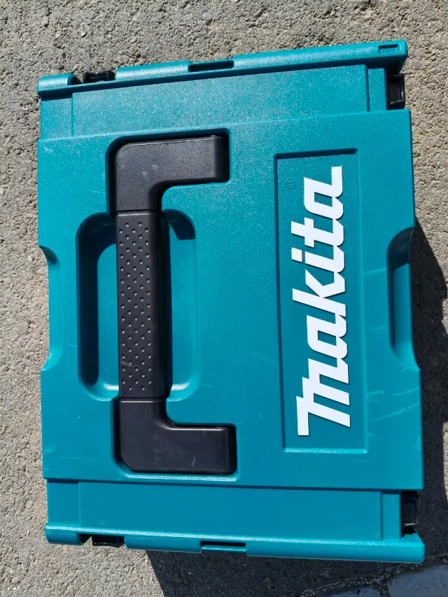 Sierra de sable Makita