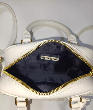 Miu Miu Arcadie Matelassé Bolsa Branca