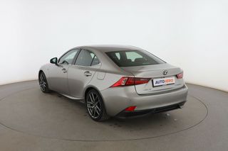 Lexus IS 300h F SPORT